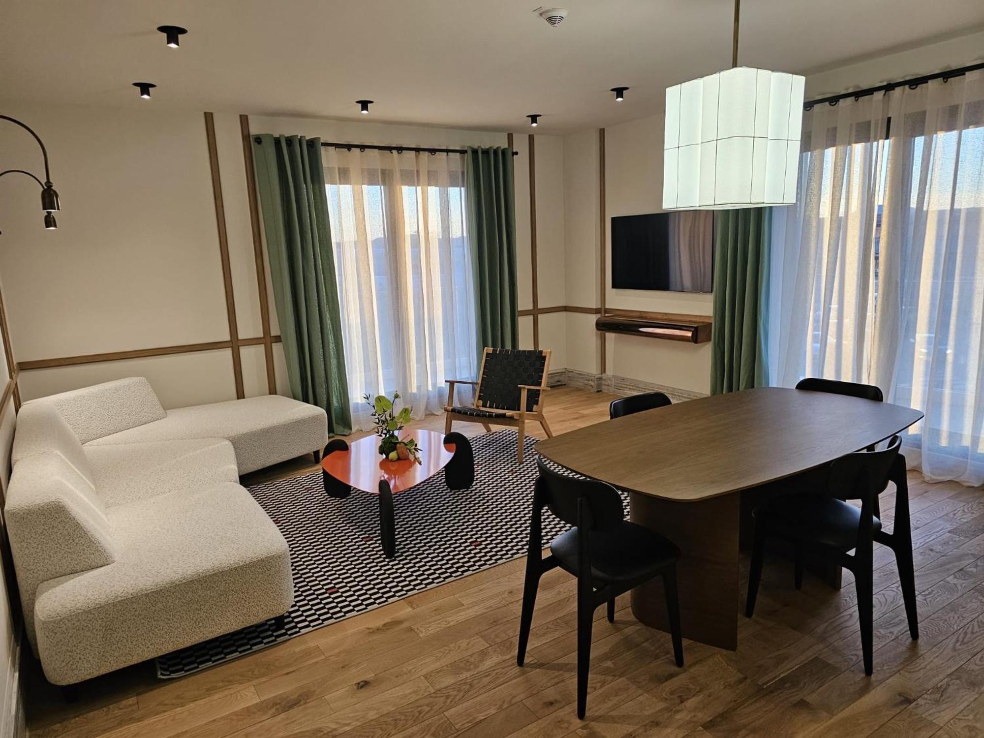 Aparthotel Krajowa Zewnętrze zdjęcie